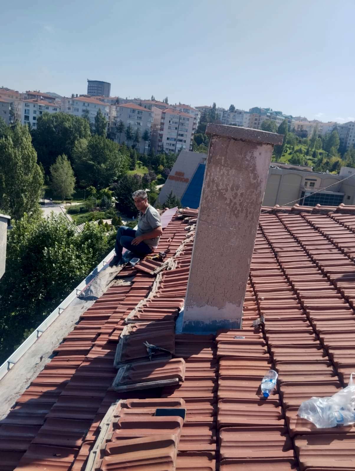 Apartman yönetiminin en pahalı çatı hatası — KMK m.38 yöneticinin kişisel sorumluluğu vaka analizi